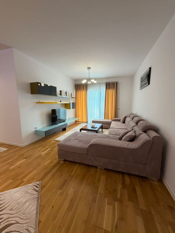 Jepet me Qira Apartament 2+1+2 – Kopshti Botanik, Tiranë