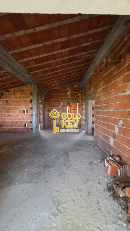 🏢✨ VILLA SU 3 PIANI IN VENDITA NELL'AREA DI SHIJAK ✨🏢