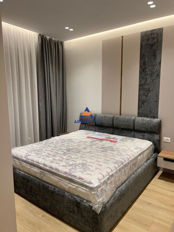 VILLA 3 PIANI IN AFFITTO "FARKE" 2300 EURO