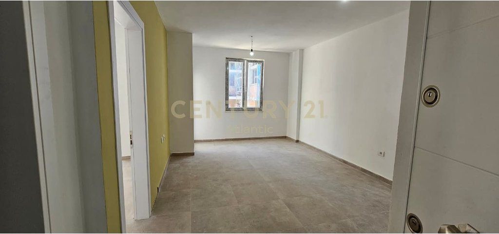 APARTAMENT 1+1 NDERTIM I RI NE GOLEM(ME ÇERTIFIKATË)