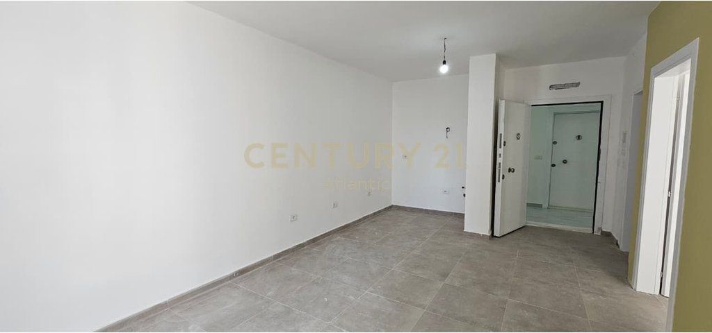 APARTAMENT 1+1 NDERTIM I RI NE GOLEM(ME ÇERTIFIKATË)