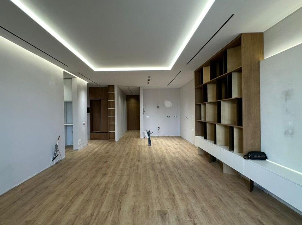 2+1 Apartment with Lake View – Altana Residence, Paris Municipality
