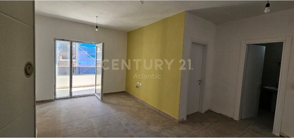 APARTAMENT 1+1 NDERTIM I RI NE GOLEM(ME ÇERTIFIKATË)