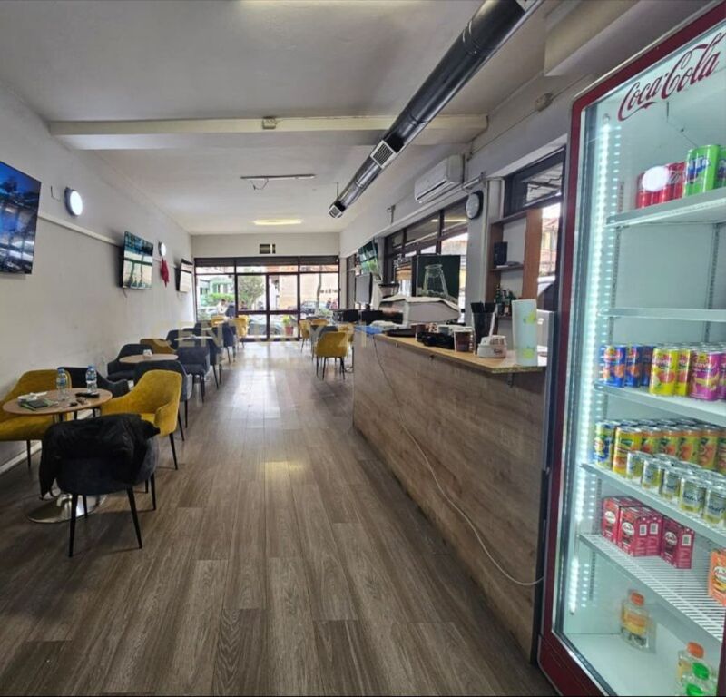 Locale commerciale in affitto in via Siri Kodra! 1.800 € /Mese Superficie totale 165m2