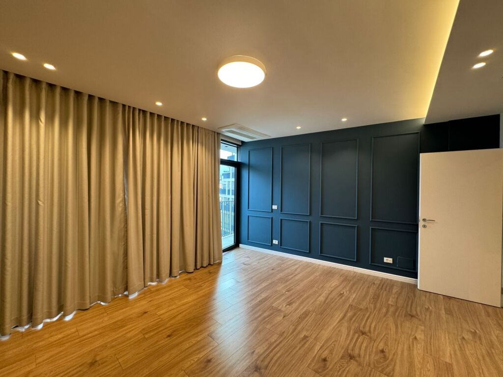 Locale per ufficio in affitto presso Lake View Residence 1600€