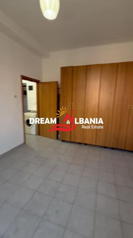 Jepet me qera apartament 1+1 ne Bllok prane Kafe Roma (ID 4219485)f