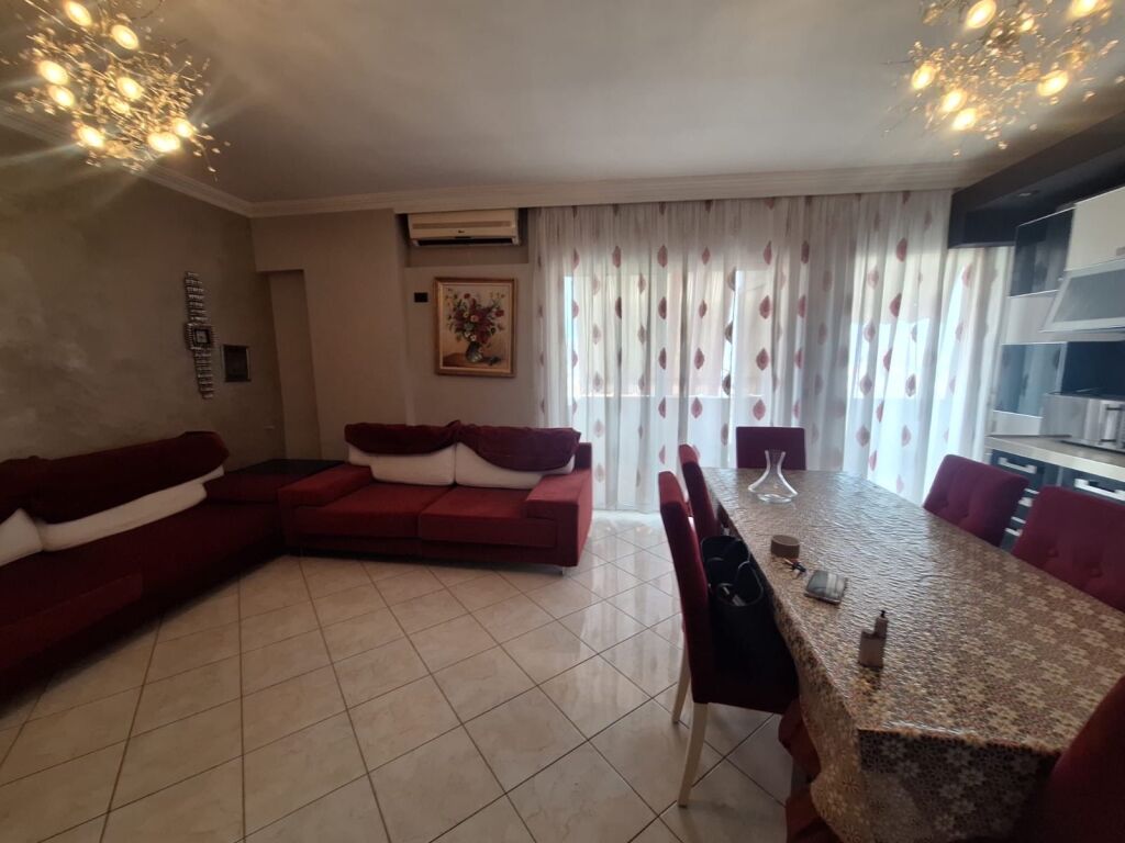 Apartament 2+1, Rr.Dritan Hoxha!