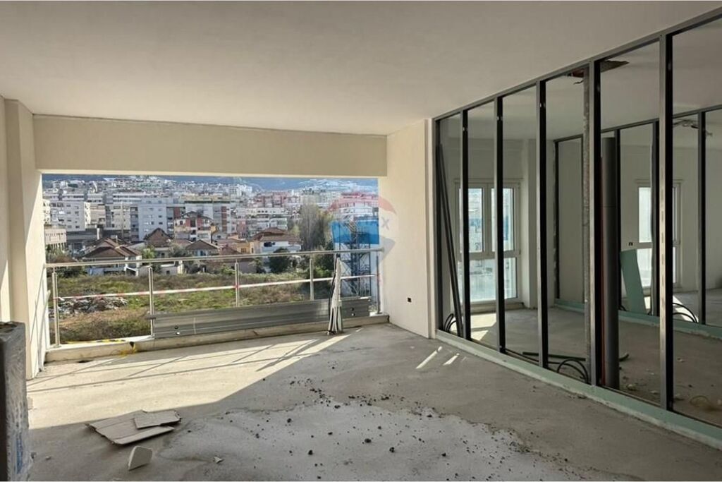 APARTMENT 3+1+2 FOR SALE IN THE MUNICIPALITY OF PARIS