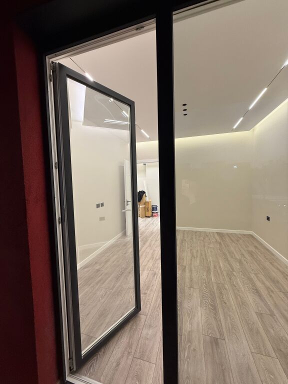 Appartamento 2+1+ parcheggio in affitto – adatto per attività commerciale (2° piano)