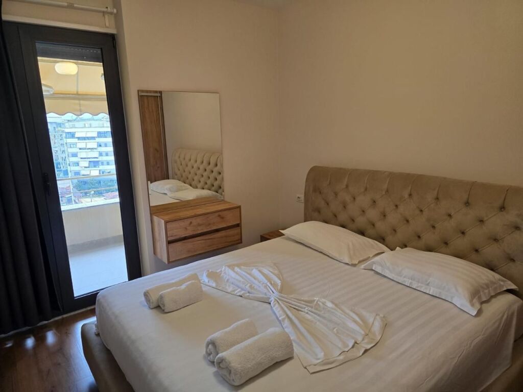 Apartament 2+1 me qira – Pazari i Ri