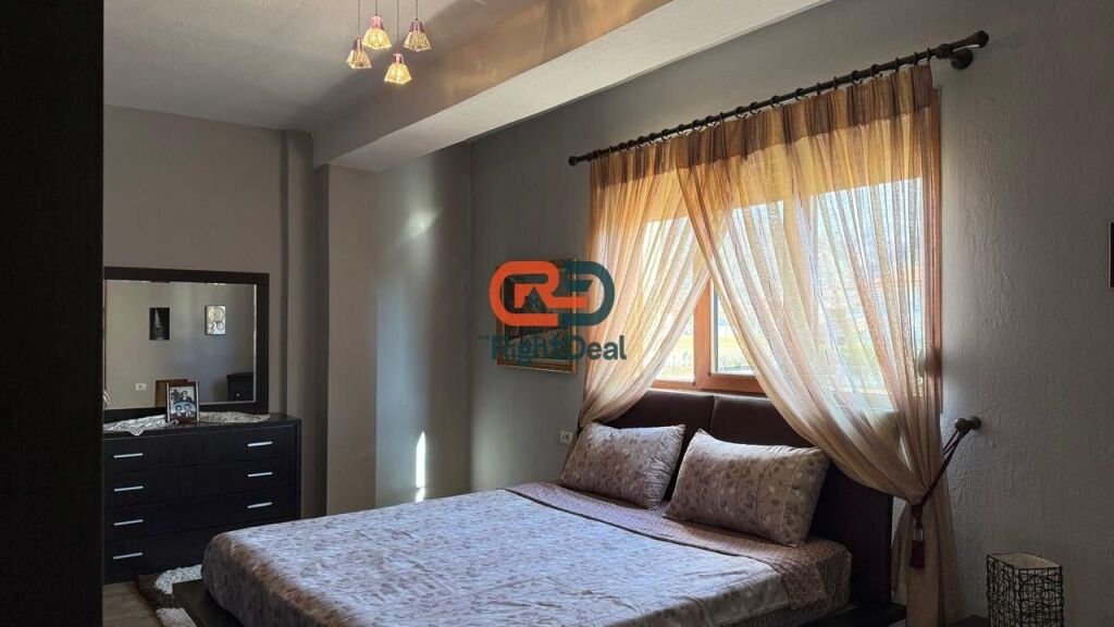 In Korce, 3-Storey Villa for Sale, Ideal for Living and Investment!