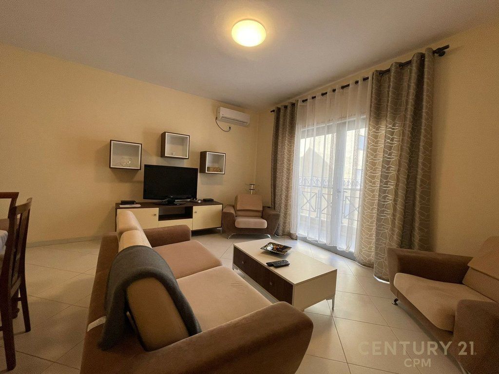 Apartament 1+1 me qira tek Kopeshti Zoologjik! 600 € /Muaj Sip. Totale  75m2