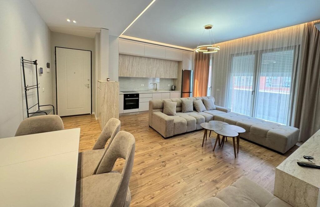 ✨ Qera | Apartament 1+1 📍 Kompleksi Delijorgji, Tiranë