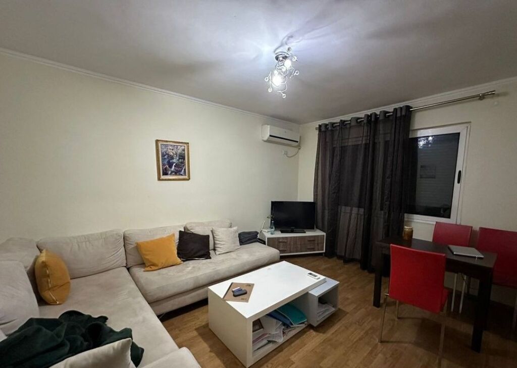 VENDESI APPARTAMENTO 1+1 IN VIA BRIGADA 8, BLLOK