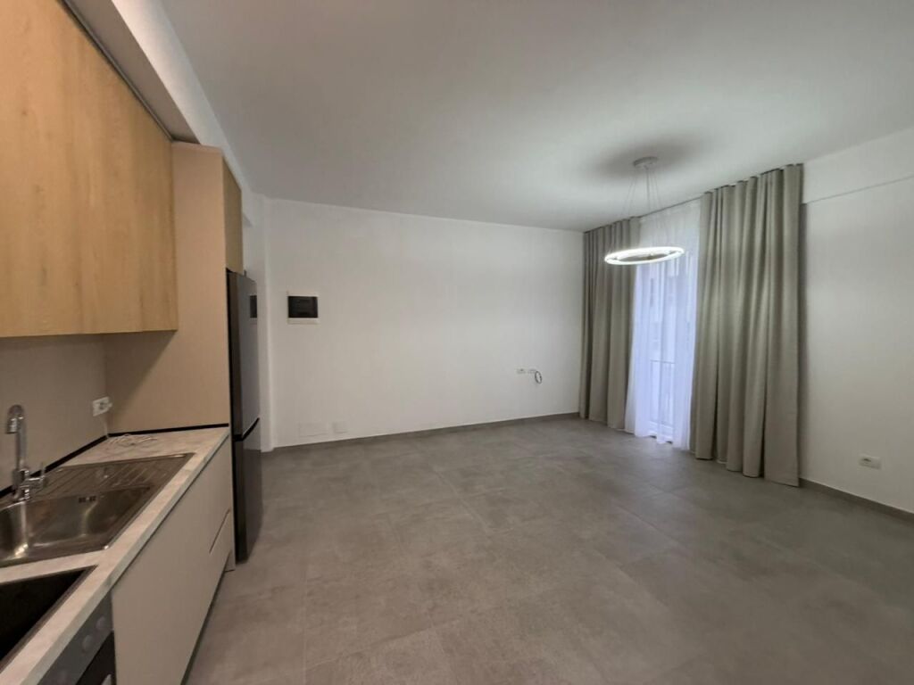 🏢 Apartment 2+1 for rent – 5 Maji💰 Price: 400 euro/month