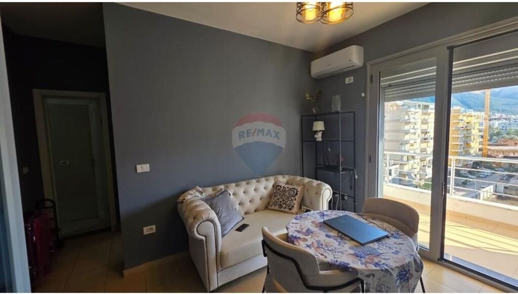 APARTAMENT 1+1 PËR SHITJE – LUNGOMARE, VLORË