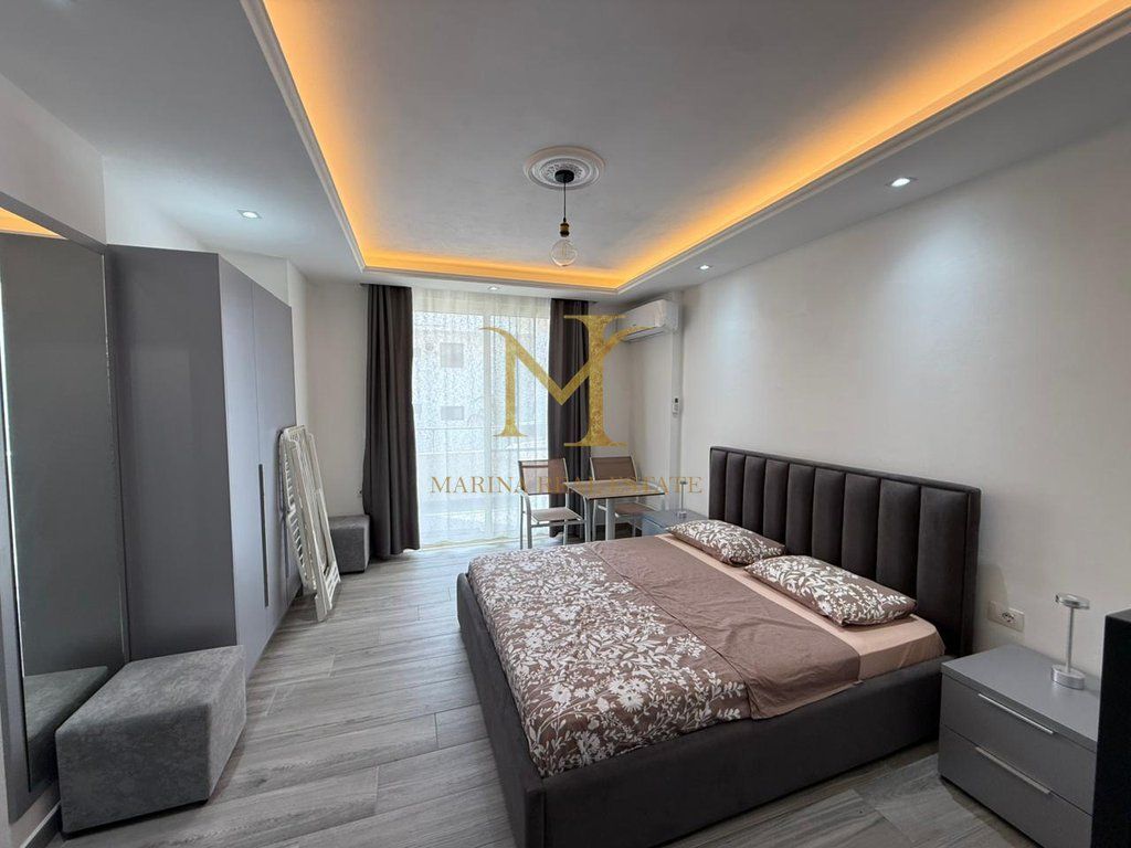 APARTAMENT 1+1 ME QERA NE PLAZH HEKURUDHA !!