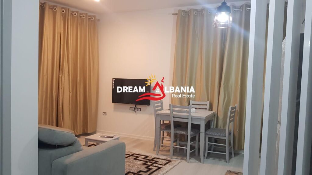 Jepet me qera apartament 1+1 tek Komuna e Parisit prane Kika 2 (ID 42111122)