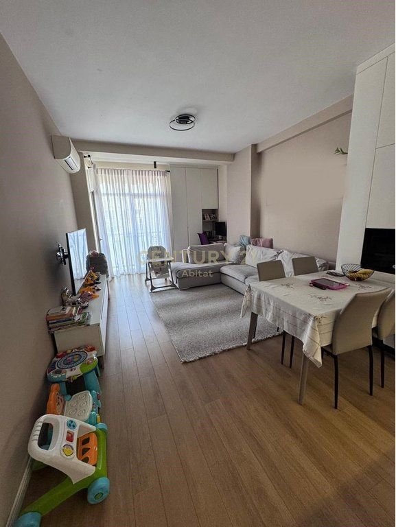 Apartament 2+1 per shitje- Kika 2, Komuna e Parisit