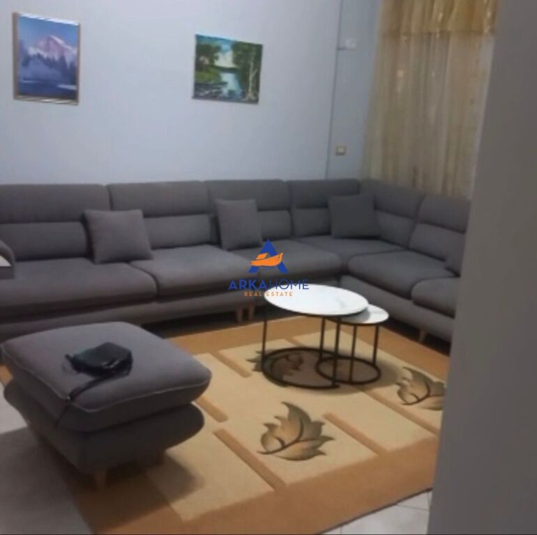 AFFITTASI APPARTAMENTO 1+1+BALCONE "A FRESK" 400 EURO