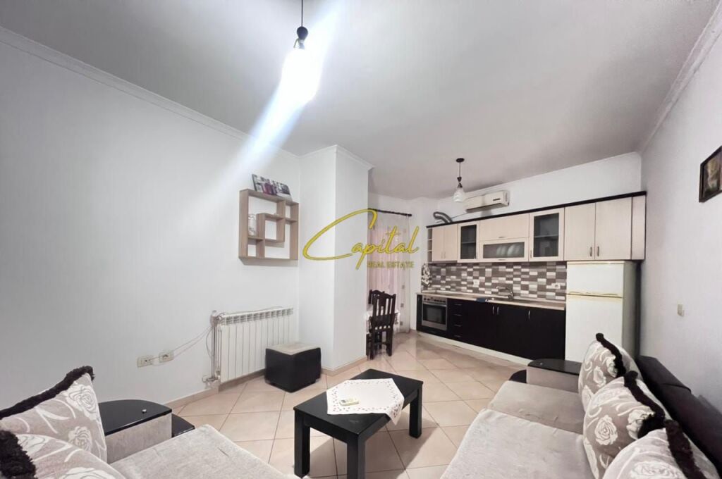 APARTAMENT ME QIRA 1+1 PORCELAN 40.000 LEKE