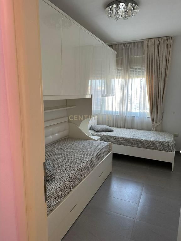 Appartamento 2+1 in affitto vicino alla Scuola Eftali Koci, Durrës!
