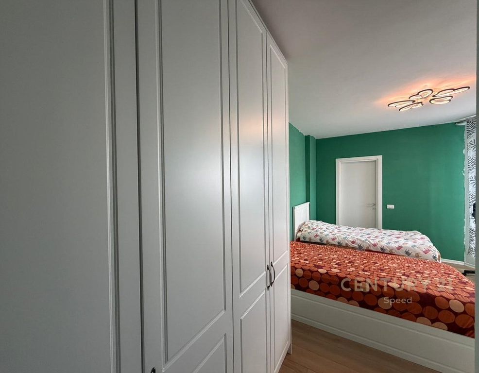 We are selling a 2+1+2 apartment on "5 Maji" Street!