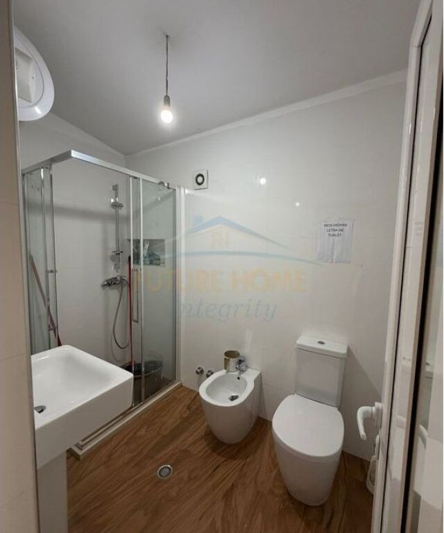 Qera, Apartament 2+1 për zyra, Qendër, Tiranë.