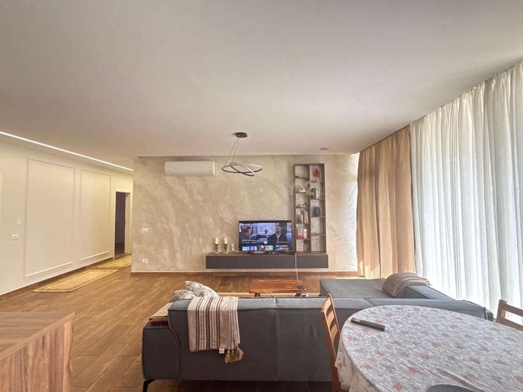 APARTMENT 2+1+2 FOR SALE WITH SEA VIEW, VILA E ZOGUT DURRES !