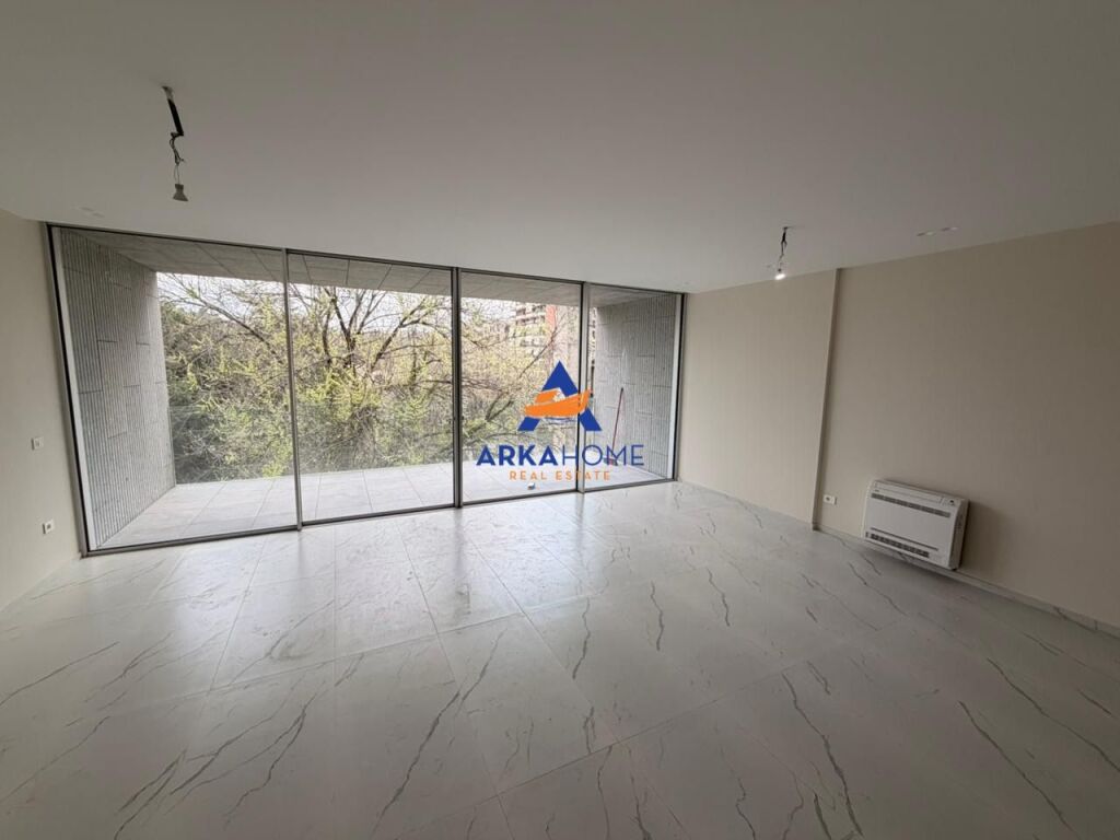 FOR RENT APARTMENT 3+1+2 BALCONIES FOR RESIDENTIAL/OFFICE "IN BLLOK" 4000 EURO (NEGOTIABLE)