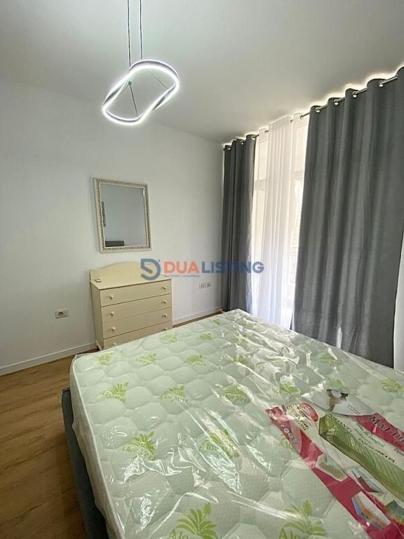Jepet me qira apartament 1+1 në zonën e Myslym Shyrit!
