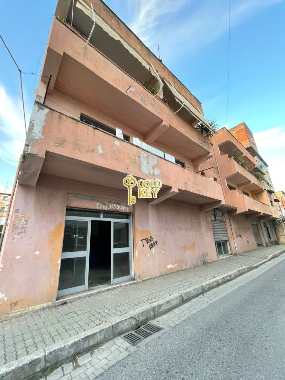 🏢 EXCLUSIVE OPEN SPACE FOR RENT – Markata, Durrës, Main street