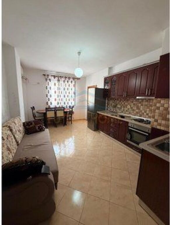 In vendita, appartamento 2+1, Fresk, Tirana.