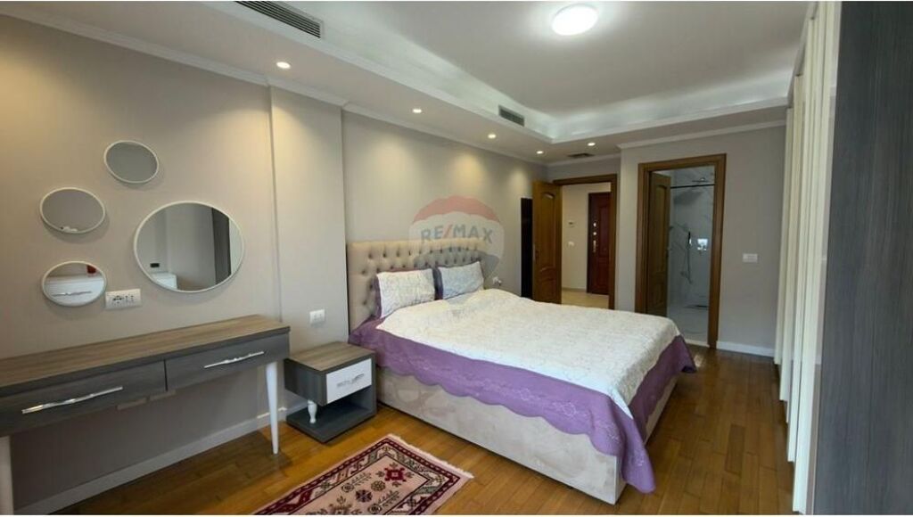 Apartment - For Rent - Ismail Qemali Street, Tirana
