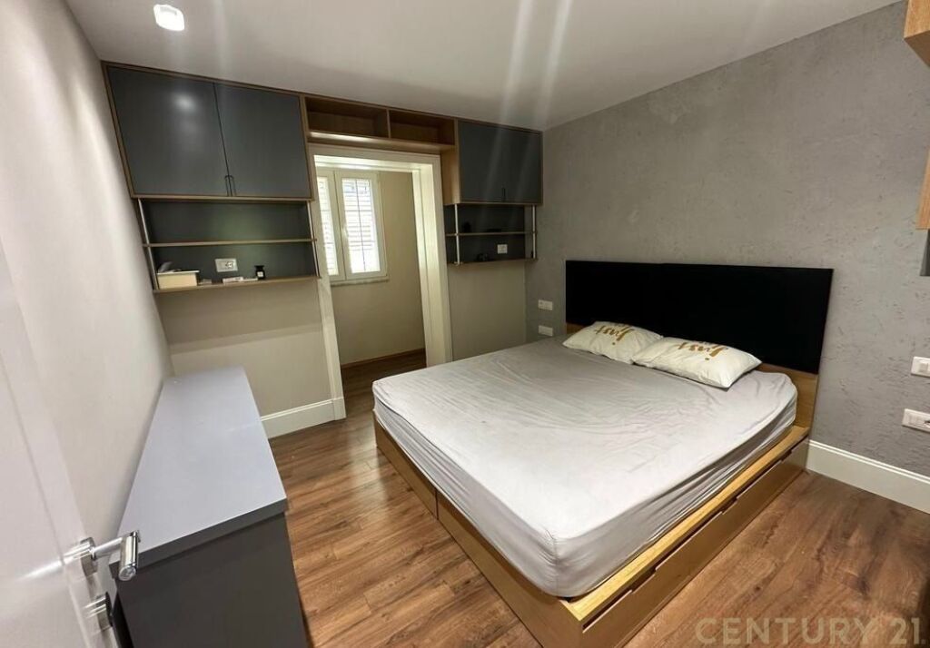 Apartament 1+1 me qira ne Bllok,