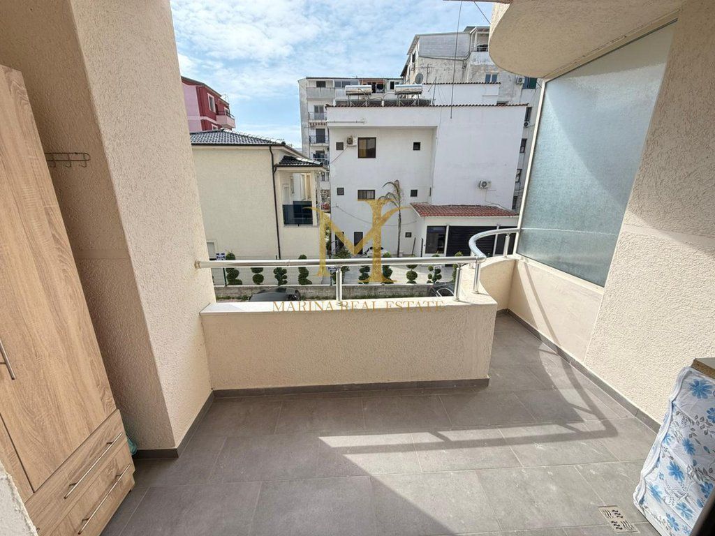 APARTAMENT 1+1 ME QERA NE PLAZH HEKURUDHA !!