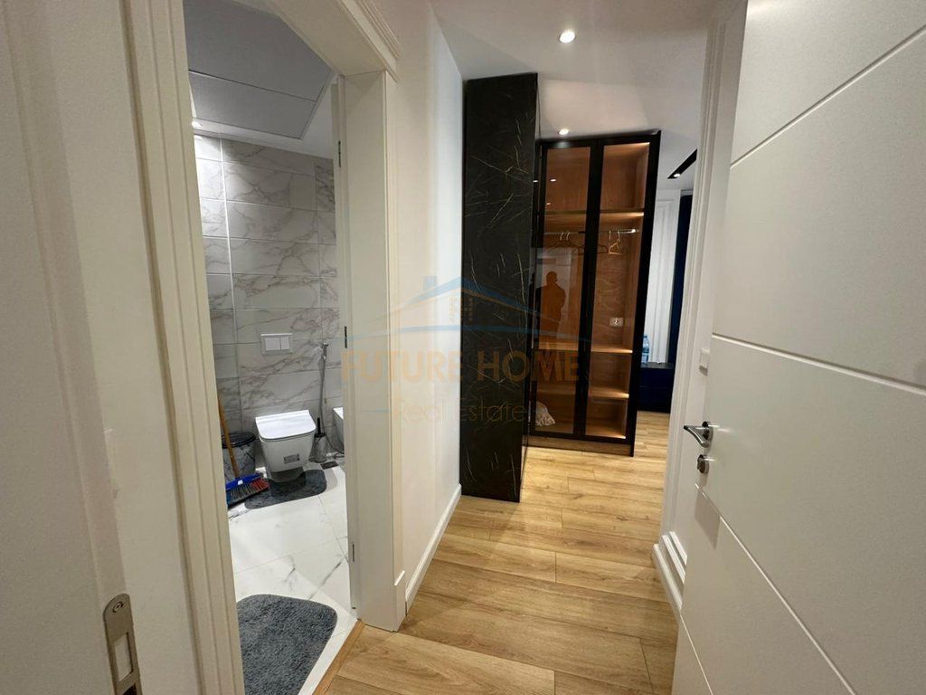 Qera apartament 2+1+2+poste parkimi, Ish parku i autobuzave