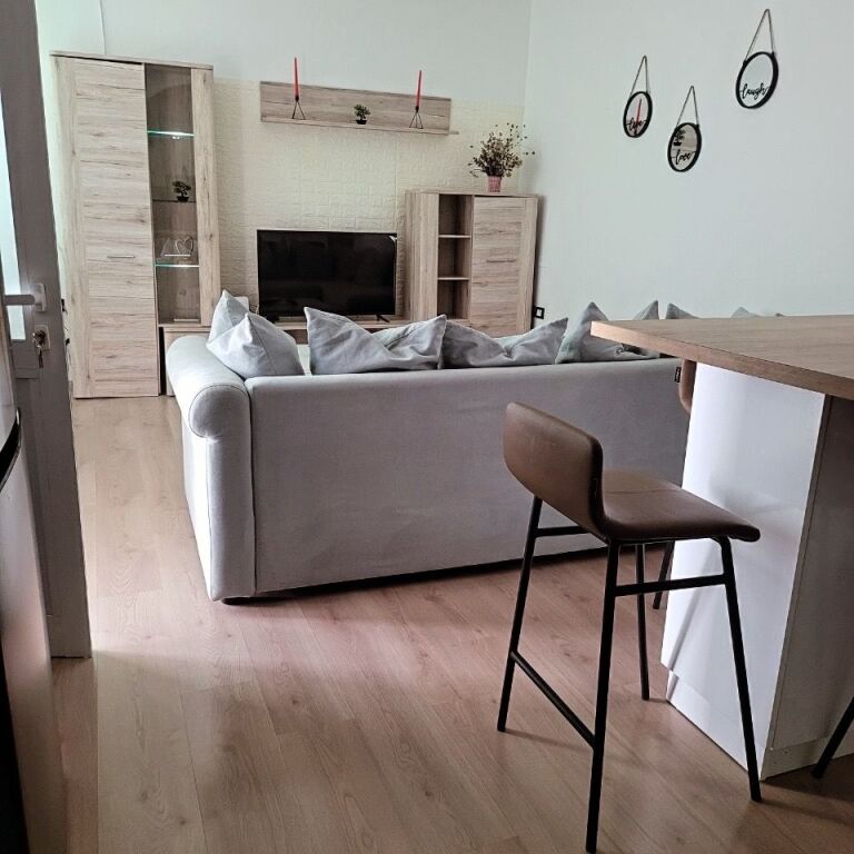 Appartamento duplex in affitto ad Ali Dem vicino a Kushtrimi i Lirise