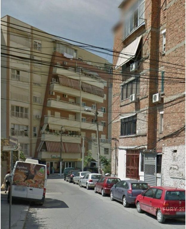 Negozio in vendita vicino a ATSH