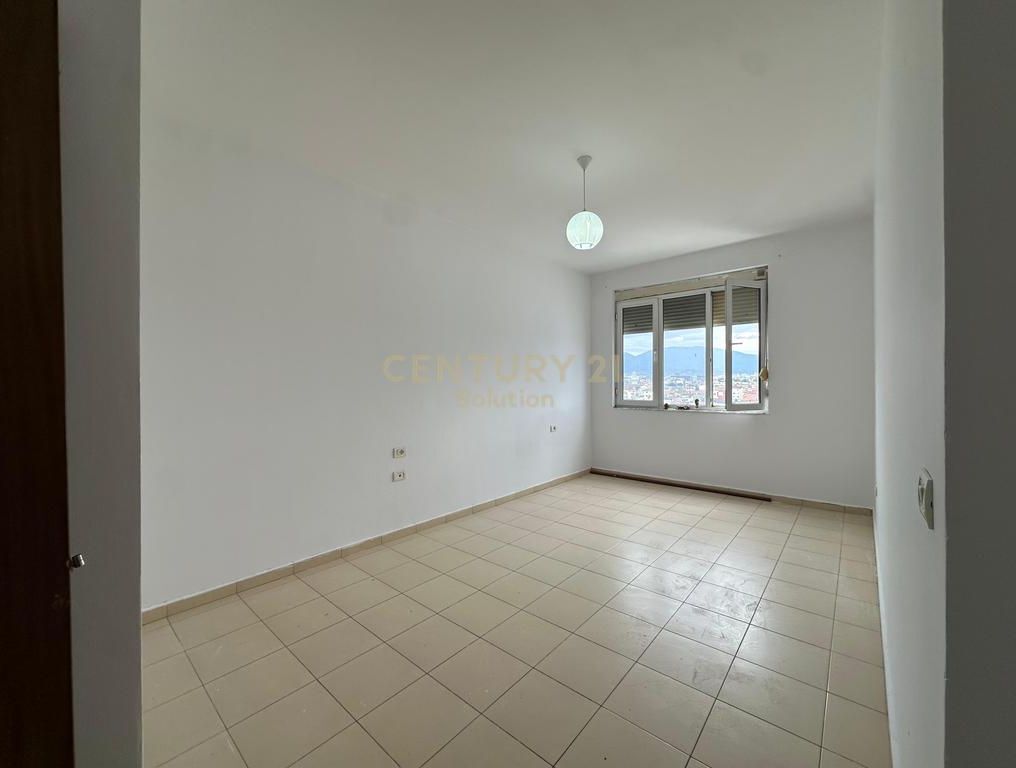 SHITET APARTAMENT 2+1 TE KTHESA KAMZES! 125,000 € - Pamja 2