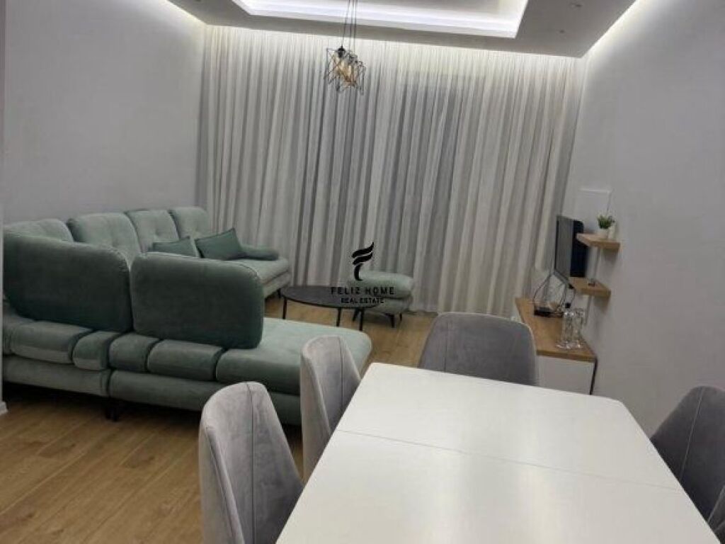 APARTAMENT ME QERA 2+1+2 RRUGA E KAVAJES 65.000 LEKE FH-66167