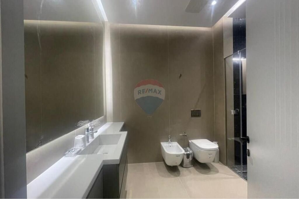 Apartament 1+1 per qira tek Square 21!