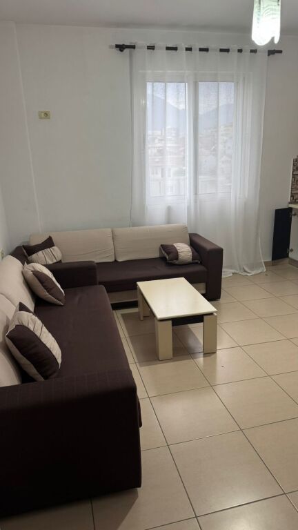 🏠Jepet me qira apartament 1+1 📍 Zona: 5 Maji 💰 Qiraja: 45,000 lekë / muaj