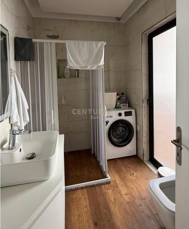 APARTMENT 2+1+2 FOR SALE WITH SEA VIEW, VILA E ZOGUT DURRES !