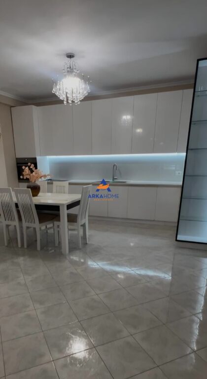 AFFITTASI APPARTAMENTO 2+1+BALCONE "MISTO MAME" 60.000 LEKE
