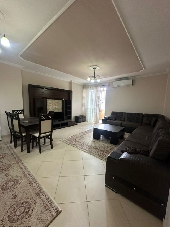 APARTAMENT ME QERA 2+1