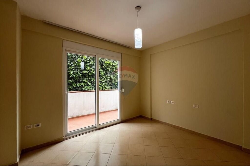 Duplex in vendita a Kodra e Diellit!