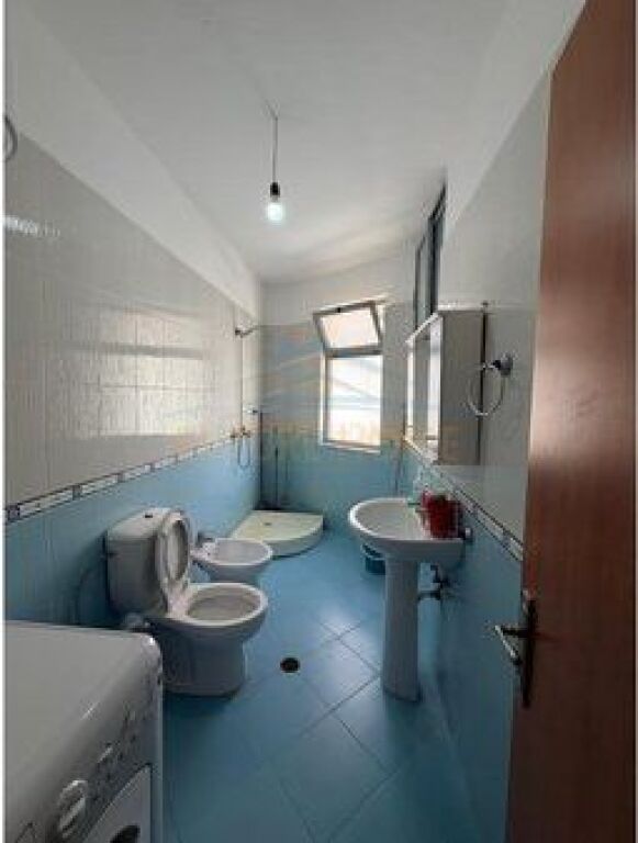 In vendita, appartamento 2+1, Fresk, Tirana.