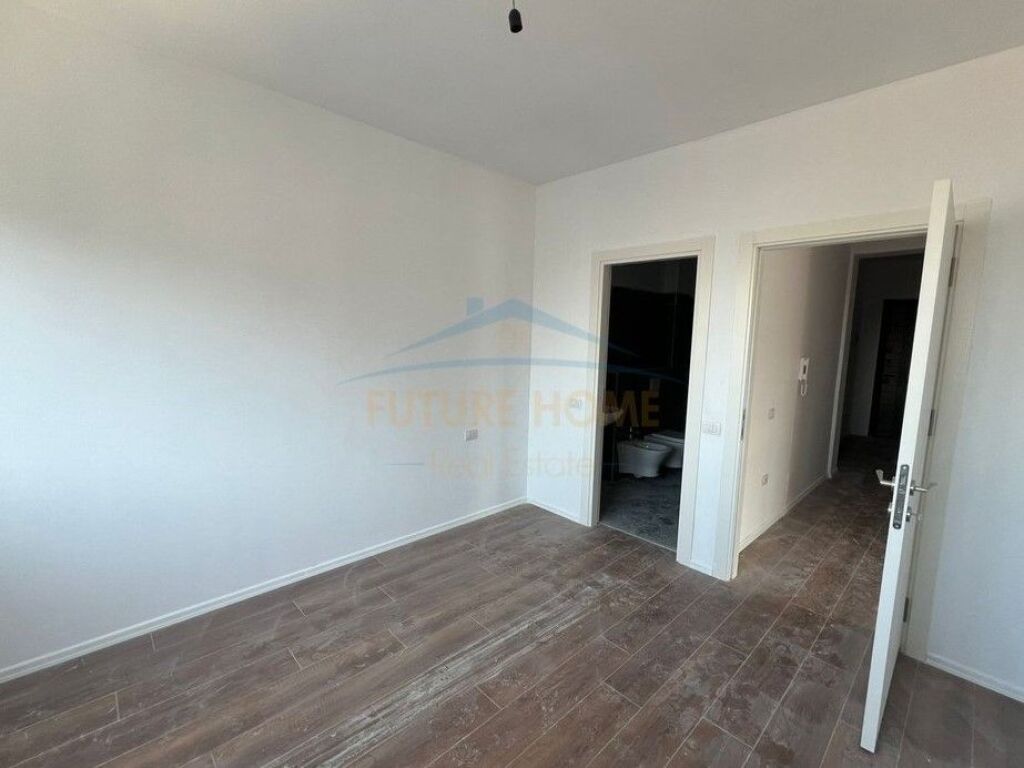 For sale, Apartment 2+1+2+ Parking Space, Sadik Petrela Street, ASL Complex 2