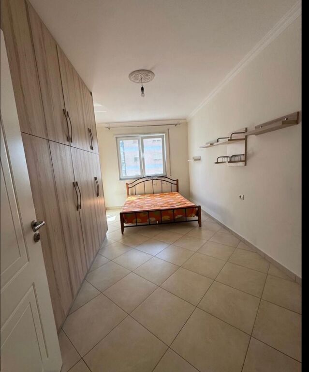 Astir, jepet me qira apartment 1+1! 450 Euro
